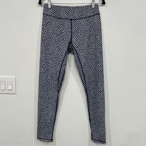 J Mclaughlin Libby Legging Medium NWT $128 Stretch Catalina Blue Bargello Stripe